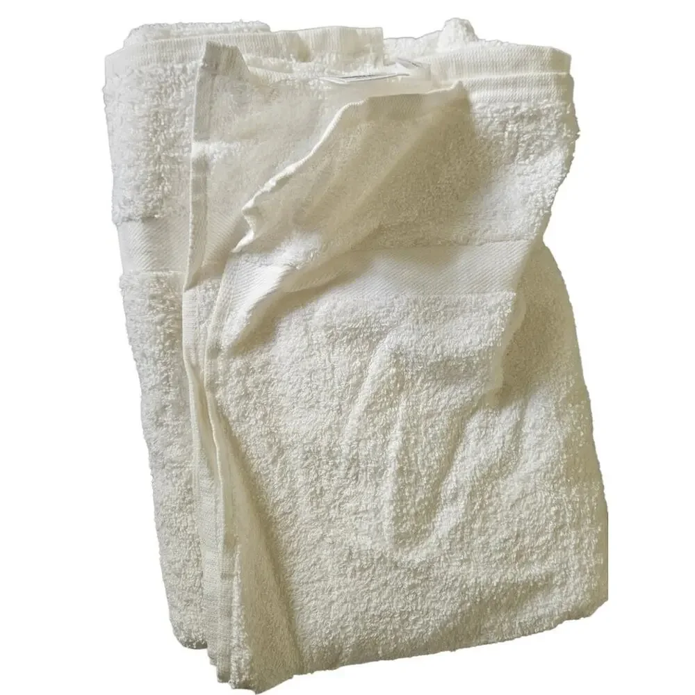 Room Essentials Bath Towel True White Oeko-Tex NWT Target 27x52
